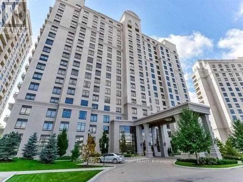 806-9245 Jane St, Vaughan, ON, L6A0J9 | Card Image