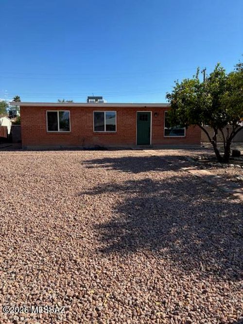 5640 E 35th St, Tucson, AZ, 85711-6613 | Card Image
