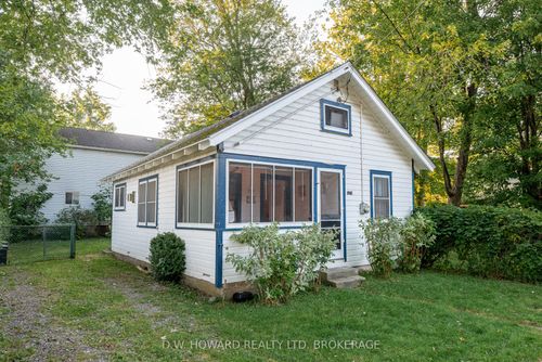 321 Maplewood Ave, Crystal Beach, ON, L0S1N0 | Card Image