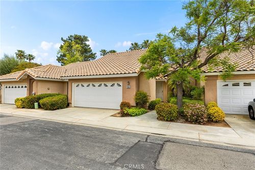 672 La Quinta Dr, Banning, CA, 92220-5327 | Card Image