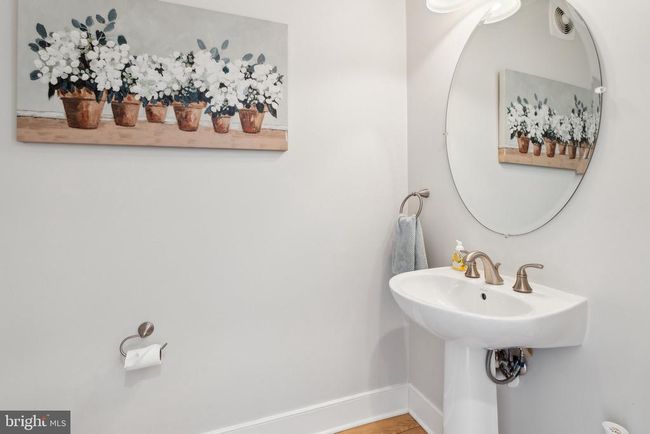 B117 - 1418 N Rhodes St, Townhouse with 2 bedrooms, 3 bathrooms and null parking in ARLINGTON VA | Image 12
