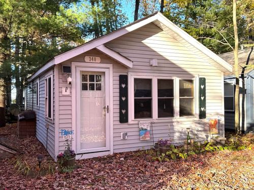 340 Lone Pine St, Roscommon, MI, 48653-8241 | Card Image