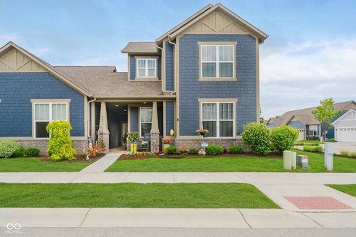 7077 Antiquity Dr, Carmel, IN, 46033-9870 | Card Image
