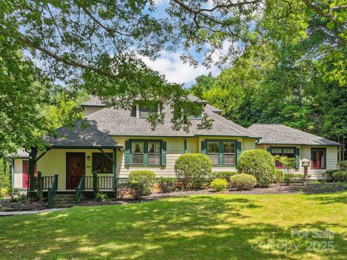 419 Country Club Dr, Waynesville, NC, 28786-4727 | Card Image