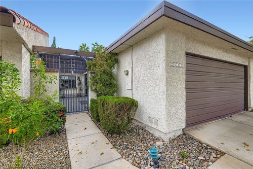 2543 Laconia Ave, Las Vegas, NV, 89121-5450 | Card Image