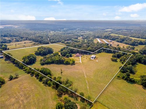 15262 Shipe Rd, Gravette, AR, 72736-9653 | Card Image