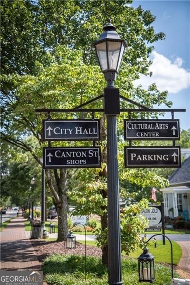 385 Windy Pines Trl, Townhouse with 3 bedrooms, 4 bathrooms and 2 parking in Roswell GA | Image 78