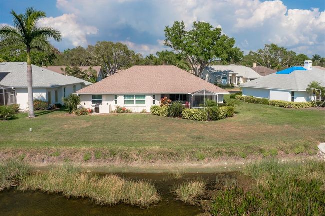 409 Bermuda Isles Circle, House other with 3 bedrooms, 3 bathrooms and null parking in VENICE FL | Image 27