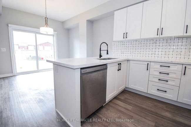 25 Barker Pky, House other with 3 bedrooms, 3 bathrooms and 2 parking in Thorold ON | Image 14