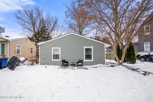 6036 324th St, Toledo, OH, 43611-2550 | Card Image