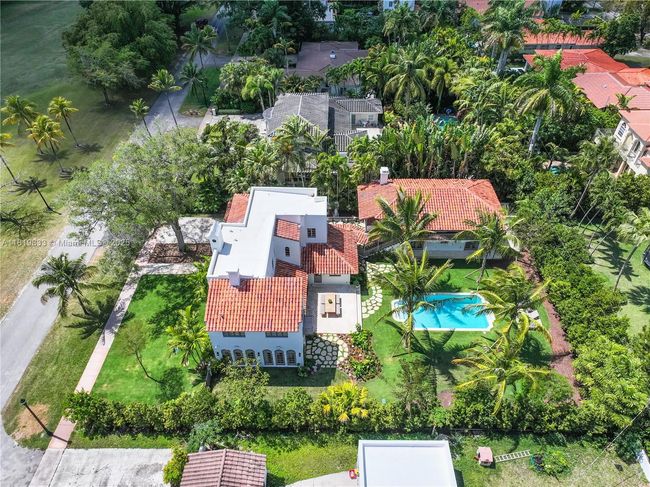 1225 N Greenway Dr, House other with 5 bedrooms, 5 bathrooms and null parking in Coral Gables FL | Image 75