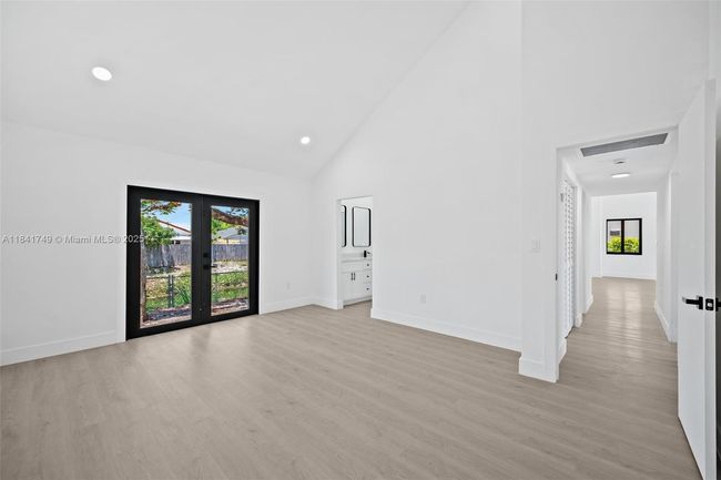 20620 Sw 120 Th Pl, House other with 3 bedrooms, 2 bathrooms and null parking in Miami FL | Image 17