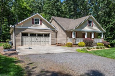 3090 Georgia Road, House other with 3 bedrooms, 2 bathrooms and null parking in Yadkinville NC | Image 2