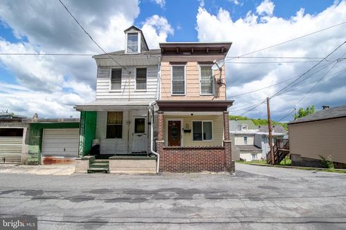 439 E South St, MAHANOY CITY, PA, 17948-2839 | Card Image