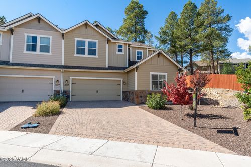 3223 S Beringer Ln, Flagstaff, AZ, 86005-6405 | Card Image