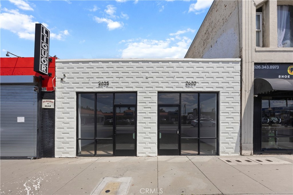 Commercial Sale in Alhambra