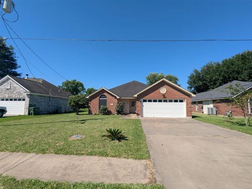 1035 N Colbert St, Dayton, TX, 77535-2677 | Card Image