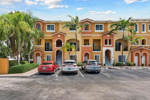 3-131 Nw 2nd Ave, Hallandale Beach, FL, 33009-4144 | Card Image