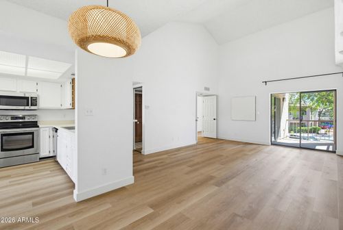223-9550 N 94th Place, Scottsdale, AZ, 85258 | Card Image