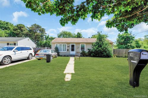 903 Provost Avenue, Brookhaven, NY, 11713 | Card Image