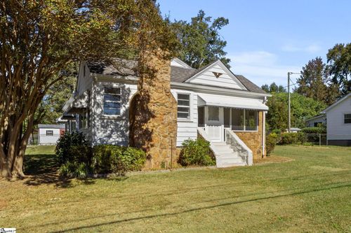 401 Rogers Ave, Greenville, SC, 29617-7711 | Card Image