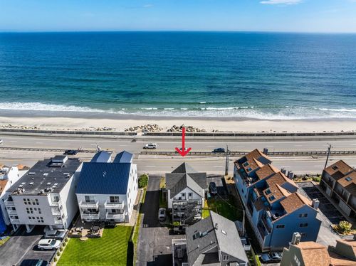 585 Ocean Blvd, Hampton, NH, 03842-3637 | Card Image