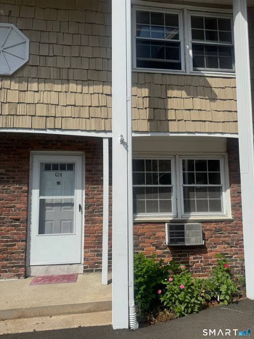 16-116 Commerce St, Clinton, CT, 06413-2004 | Card Image