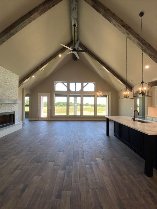 592 Lydia Ln, Granbury, TX, 76049-6390 | Card Image