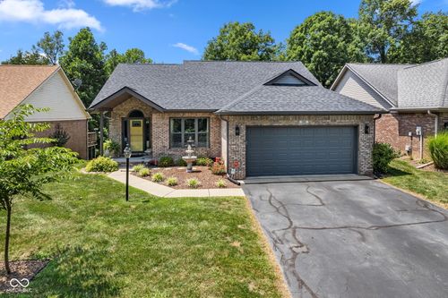 3185 Southampton Rdg, Martinsville, IN, 46151-6071 | Card Image