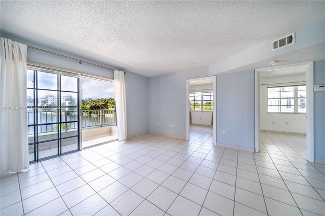 APT-308 - 2600 Collins Ave, Condo with 2 bedrooms, 4 bathrooms and null parking in Miami Beach FL | Image 17