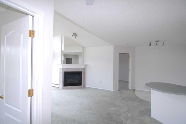 407 - 20 Sierra Morena Mews Sw, Home with 2 bedrooms, 2 bathrooms and 1 parking in Calgary AB | Image 19
