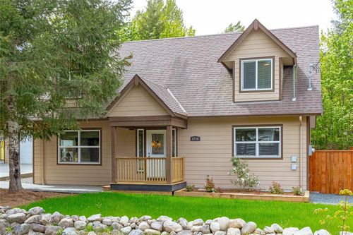 6716 Wall St, Honeymoon Bay, BC, V0R1Y0 | Card Image