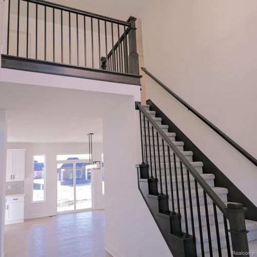 18430 Stallmann Dr, Macomb, MI, 48042-1245 | Card Image