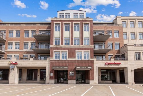405-120 N Northwest Hwy, Park Ridge, IL, 60068-3373 | Card Image