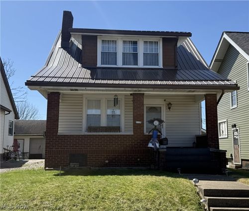 1116 Oakgrove Ave, Steubenville, OH, 43952-1648 | Card Image