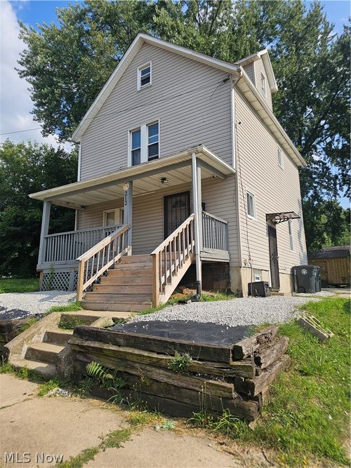 212 E Miller Ave, Akron, OH, 44301-1327 | Card Image