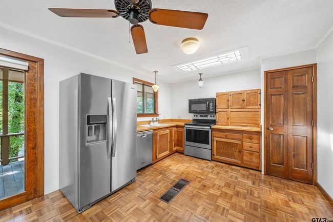 229 Hideaway Lane Central, House other with 4 bedrooms, 4 bathrooms and null parking in Hideaway TX | Image 11
