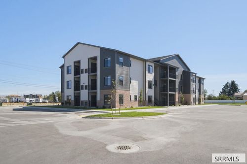 202-1142 #202 S Skyline Dr, Idaho Falls, ID, 83402-3216 | Card Image