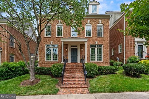 1405 Buena Vista Ave, MCLEAN, VA, 22101-3511 | Card Image
