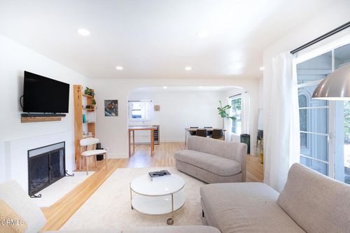309 Agnus Dr, Ventura, CA, 93003 | Card Image