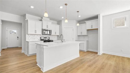 20917 W 188th Ter, Spring Hill, KS, 66083-6111 | Card Image