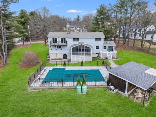 124 Everett St, Natick, MA, 01760-5503 | Card Image