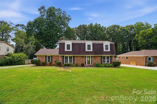 6419 Pencade Ln, Charlotte, NC, 28215-3745 | Card Image