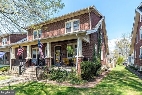 413 Perkiomen Ave, LANSDALE, PA, 19446-3528 | Card Image