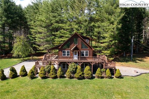 11 Lucky Lakes Rd, Grassy Creek, NC, 28631-9178 | Card Image