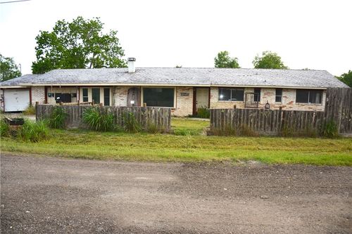 104 Bayview Dr, Lake City, TX, 78368-9413 | Card Image