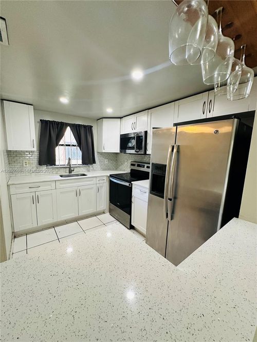 34-104-6565 W 26th Drive, Hialeah, FL, 33016 | Card Image