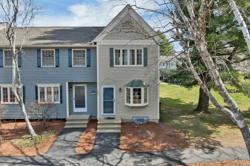 631 Fox Hollow Dr, Hudson, NH, 03051-4885 | Card Image