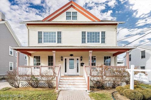 22 West St, Red Bank, NJ, 07701-1119 | Card Image