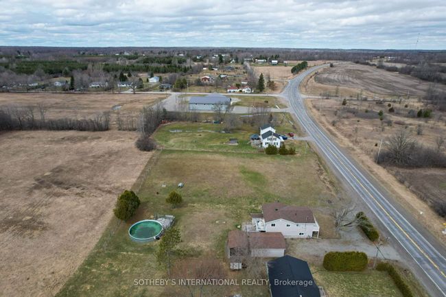 404 County Rd 29, House other with 3 bedrooms, 2 bathrooms and 10 parking in Toledo ON | Image 35